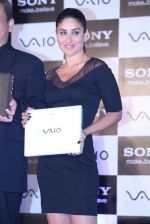Kareena Kapoor Launches New range of Sony Vaio in J W Marriott on 6th June 2012 (34).JPG
