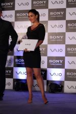 Kareena Kapoor Launches New range of Sony Vaio in J W Marriott on 6th June 2012 (36).JPG