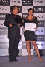 Kareena Kapoor Launches New range of Sony Vaio in J W Marriott on 6th June 2012 (5).JPG
