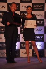 Kareena Kapoor Launches New range of Sony Vaio in J W Marriott on 6th June 2012 (6).JPG