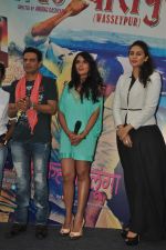 Manoj Bajpai at the film Gangs of Wasseypur music launch in Mumbai on 5th June 2012 (33).JPG