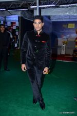 Prateik Babbar at IIFA Awards 2012 Red Carpet in Singapore on 9th June 2012  (118).JPG