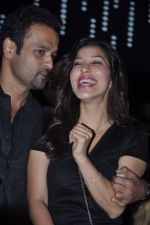 Sophie Chaudhary, Rohit Roy at Strings Concert in Bandra, Mumbai on 10th June 2012 (78).JPG