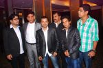 Pooja Welling, Sharat Saxena, Murli Sharma, Ravi Kishan, Yashpal Sharma, Rahul Kumar, Manish Vatsalya at the First look launch of Jeena Hai Toh Thok Daal on 11th June 2012 (21).JPG