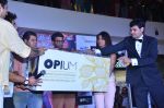 Priyanka Chopra, Shahid Kapoor at Opium eye wear promotions in Oberoi Mall, Goregaon on 13th June 2012 (33).JPG
