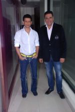 Sharman Joshi, Boman Irani promote Ferrari Ki Sawari at BIG fm, Andheri, Mumbai on 14th June 2012 (3).JPG