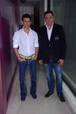 Sharman Joshi, Boman Irani promote Ferrari Ki Sawari at BIG fm, Andheri, Mumbai on 14th June 2012 (5).JPG