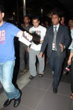 Salman Khan snapped in Mumbai on 15th June 2012 (43).JPG