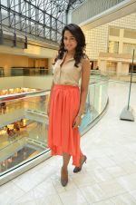Sameera Reddy snapped shopping at Raffles in Singapore on 17th June 2012 (2).JPG