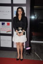 Preity Zinta at the launch of Ishq in Paris film in Trident, Mumbai on 19th June 2012 (58).JPG