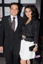 Preity Zinta, Prem R Soni at the launch of Ishq in Paris film in Trident, Mumbai on 19th June 2012 (57).JPG