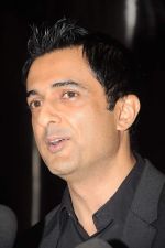 Sanjay Suri at the launch of Ishq in Paris film in Trident, Mumbai on 19th June 2012 (8).JPG