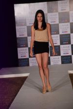 at Lakme Fashion Week Winter-Festive 2012 model auditions in Mumbai on  19th June 2012 (109).JPG