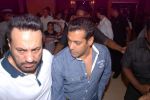Salman Khan at Prem Chopra_s bash for the success of Sharman Joshi_s film Ferrari Ki Sawaari on 20th June  2012 (70).JPG