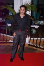 at Prem Chopra_s bash for the success of Sharman Joshi_s film Ferrari Ki Sawaari on 20th June  2012 (7).JPG