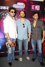 Abhishek  Bachchan, Ajay Devgan, Rohit Shetty at Bol Bacchan promotions in Andheri, Mumbai on 23rd June 2012 (17).JPG