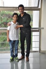 Sharman Joshi,Ritvik Sahore  at Ferrari Ki Sawaari Kids Spl Screening in Mumbai on 24th June 2012 (76).JPG