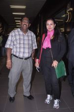Poonam Dhillon snapped at the airport in Mumbai on 26th June 2012-1 (1).JPG