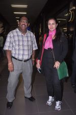 Poonam Dhillon snapped at the airport in Mumbai on 26th June 2012-1 (2).JPG