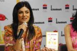 Sushmita sen unveils pooja makhija_s book Eat Delete in Delhi on 26th June 2012 (16).jpg