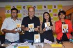 Aditi Rao Hydari, Anupam Kher, Ken Ghosh at the book launch of Komal Mehta in Crossword, Mumbai on 28th June 2012 (46).JPG
