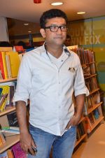 Ken Ghosh at the book launch of Komal Mehta in Crossword, Mumbai on 28th June 2012 (55).JPG