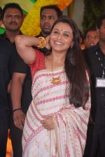Rani Mukherjee at Esha Deol_s wedding in Iskcon Temple on 29th June 2012 (245).JPG