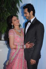 Esha Deol, Bharat Takthani at Esha Deol_s wedding reception in five-star hotel,Mumbai on 30th June 2012 (39).JPG