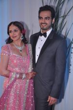 Esha Deol, Bharat Takthani at Esha Deol_s wedding reception in five-star hotel,Mumbai on 30th June 2012 (52).JPG