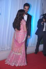 Esha Deol, Bharat Takthani at Esha Deol_s wedding reception in five-star hotel,Mumbai on 30th June 2012 (57).JPG