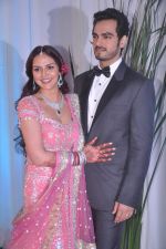 Esha Deol, Bharat Takthani at Esha Deol_s wedding reception in five-star hotel,Mumbai on 30th June 2012 (62).JPG