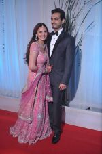 Esha Deol, Bharat Takthani at Esha Deol_s wedding reception in five-star hotel,Mumbai on 30th June 2012 (69).JPG