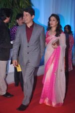 Madhuri Dixit at Esha Deol_s wedding reception in five-star hotel,Mumbai on 30th June 2012 (125).JPG