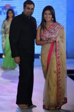 Neetu Chandra at Pidilite presents Manish Malhotra, Shaina NC show for CPAA in Mumbai on 1st July 2012 (78).JPG
