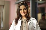 Madhoo in the still from movie Tomchi (4).jpg