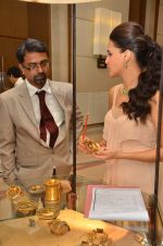 Neha Dhupia at The 8th Annual Gemfields RioTinto Retail Jeweller India Awards 2012 on 5th July 2012 (79).JPG