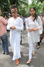 Rohit Verma at Dara Singh funeral in Mumbai on 12th July 2012 (15).JPG