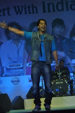 Salim Merchant at Indian Idol concert in Pune on 12th July 2012 (60).JPG