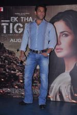 Salman Khan at Ek Tha Tiger song first look in Mumbai on 12th July 2012 (30).JPG