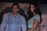Salman Khan, Katrina Kaif at Ek Tha Tiger song first look in Mumbai on 12th July 2012 (8).JPG