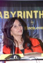 Shobha De at Labyrinth book launch in Crossword, Mumbai on 12th July 2012 (6).JPG