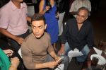 Aamir Khan at trade analyst Amod Mehra_s birthday in Andheri on 13th July 2012 (36).JPG