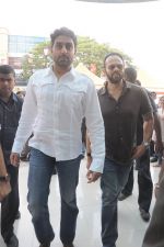 Abhishek Bachchan, Rohit Shetty promotes Bol Bachchan in Oberoi Mall on 15th July 2012 (14).JPG