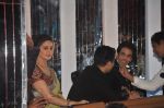 Madhuri Dixit on the sets of Jhalak Dikhhla Jaa in Filmistan on 18th July 2012 (36).JPG