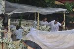 Akshay Kumar at Rajesh Khanna_s Funeral in Mumbai on 19th July 2012 (100).JPG