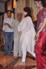 at Rajesh Khanna chautha in Mumbai on 21st July 2012 (275).JPG