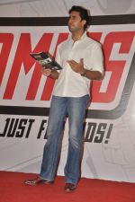 Abhishek Bachchan launches yomics in Yashraj on 24th July 2012 (80).JPG