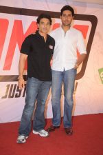 Abhishek Bachchan, Uday Chopra launches yomics in Yashraj on 24th July 2012 (34).JPG