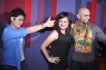 Meiyang Chang, Aditi Singh Sharma, Raghu Ram at Agnee_s Bollywood debut gig in Blue Frog on 24th July 2012 (114).JPG