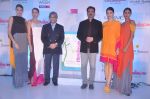 Wendell Rodericks, Sucheta Sharma, Alecia Raut at the launch of Lakme Timeless collection  in Taj Land_s End on 24th July 2012 (65).JPG